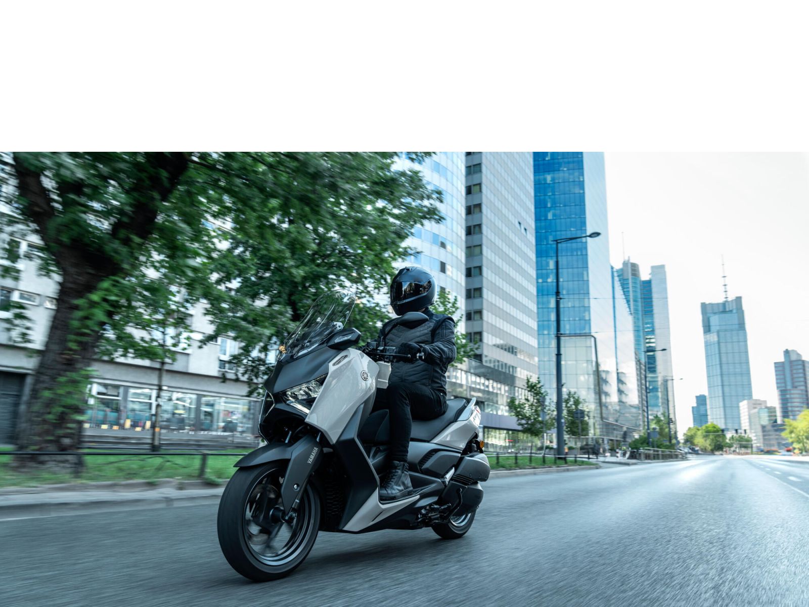 Скутер YAMAHA XMAX 300 TECH MAX+ (Ceramic Grey) 2026
